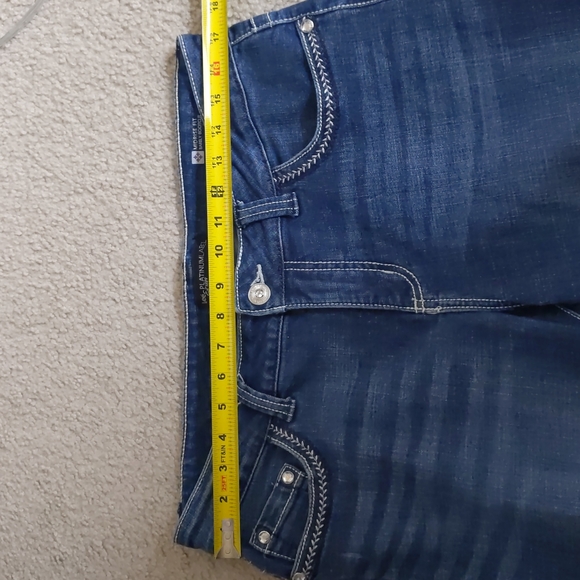 Lee Platinum Label Midrise Fit barely bootcut women's Jeans Jewel embellishments - Picture 6 of 8